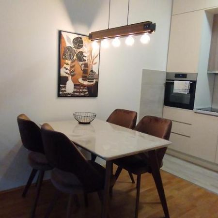 South Side Apartment 波德戈里察 外观 照片